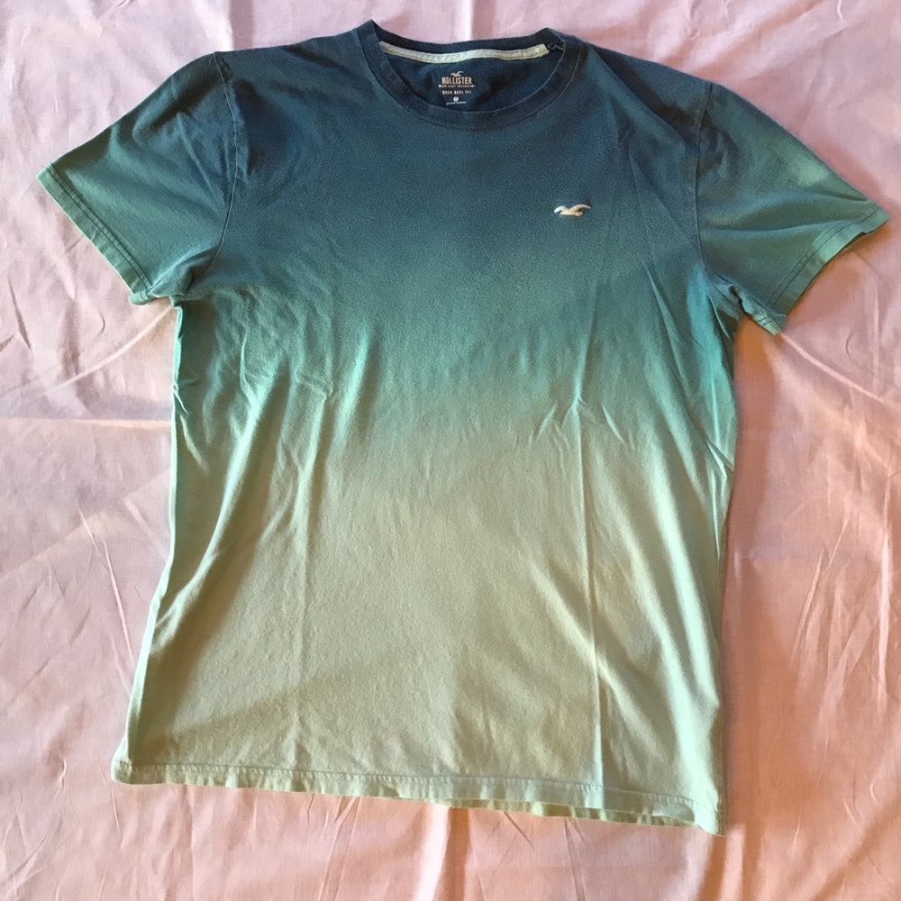 🔑 Hollister  Embre Icon Tshirt